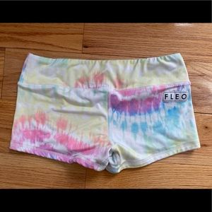 FLEO Tie Dye